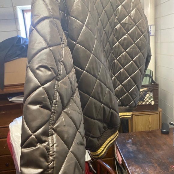 Man’s Jacket - Picture 11 of 14